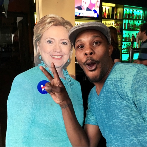 Meet your Poshers Edvin + Douglas - Picture 7 of 9